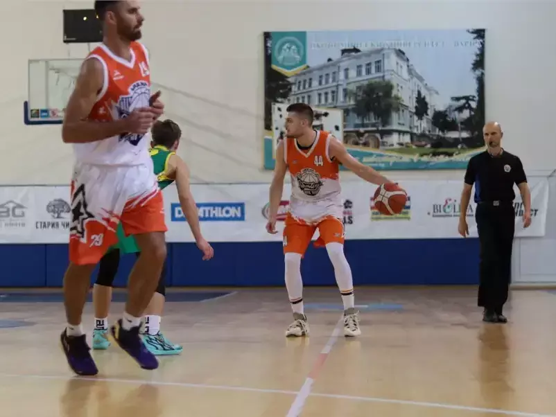 "Шоутайм" удържа "Шумен-А" за 6 от 6 в ББЛ А група