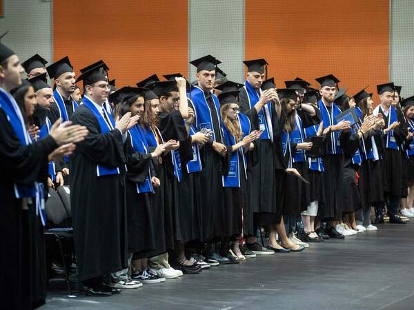 1100 студенти влязоха в Шуменския университет