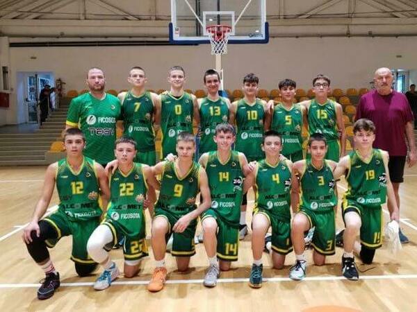 Успешен старт на сезона за кадетите