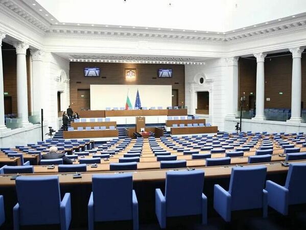 Една въпросителна около новите шуменски депутати