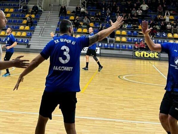 „Шумен 61“ е на финал