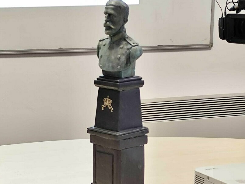 Слагат бюст-паметник на княз Александър I в „Кабиюк“