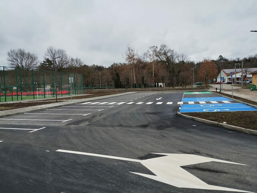 Нов паркинг в Нови пазар