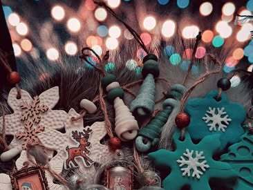 Коледен базар в подкрепа на бъдещи медици