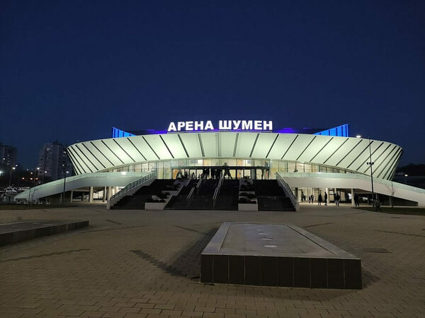 Експерт: Настилката в „Арена Шумен“ е опасна