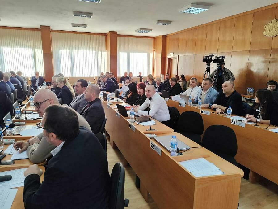 Решено: по-висока такса смет от 2025 г.