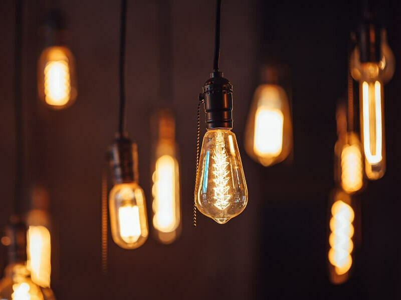 Без планови спирания на тока по празниците