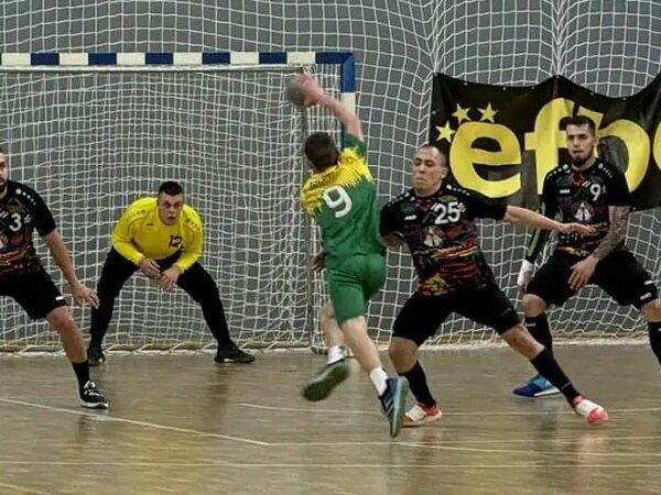 Трима с повиквателни за националния отбор