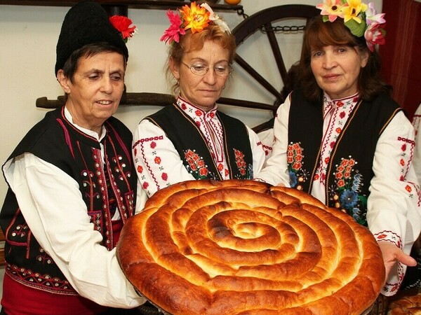 Във Велики Преслав канят на баница с късмети