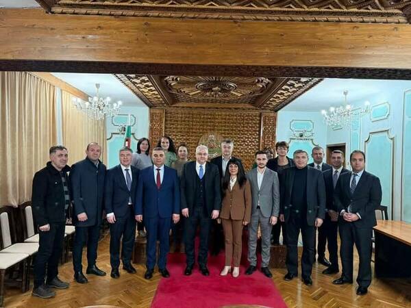 Турският посланик на среща с кметове от региона