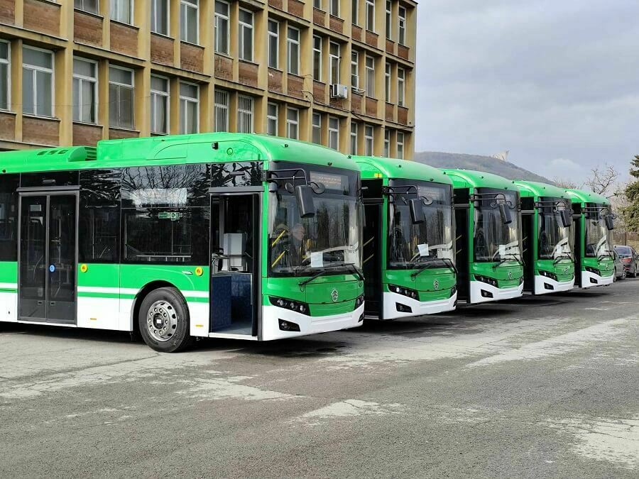 Пристигнаха пет от електробусите