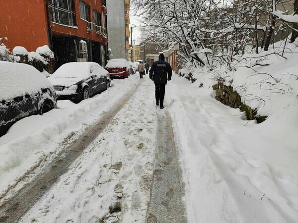 11 сигнала за закъсали автомобили в Шумен