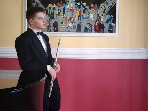 „Божествени хармонии“ с флейтиста Димитър Димитров