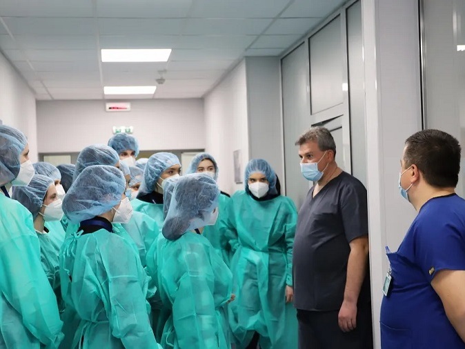 Обучение без такси за специалност „Медицинска сестра“