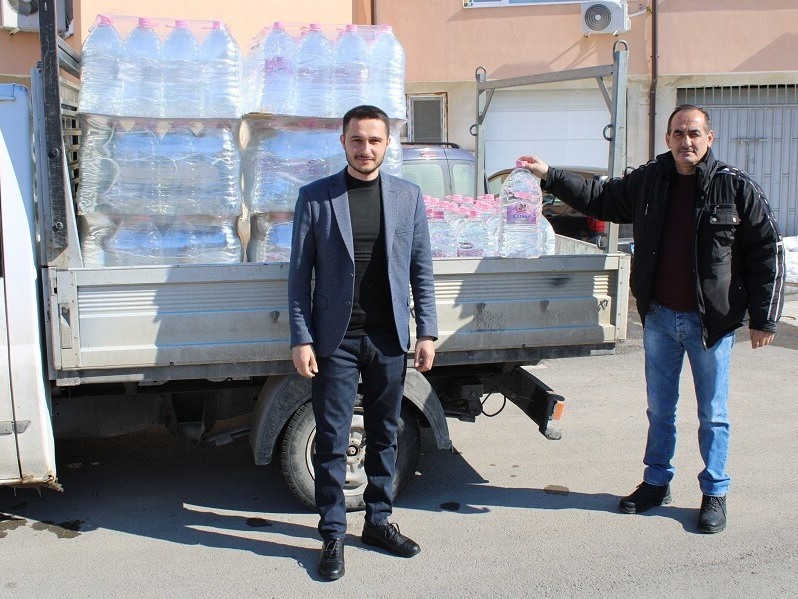 Бутилирана вода за жителите на Църквица