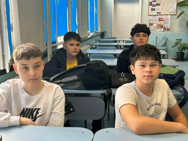 Деца ще предпазват възрастни от ало измами