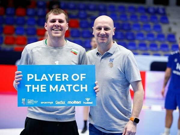 Младият вратар на „Шумен 61“ – играч на мача за България