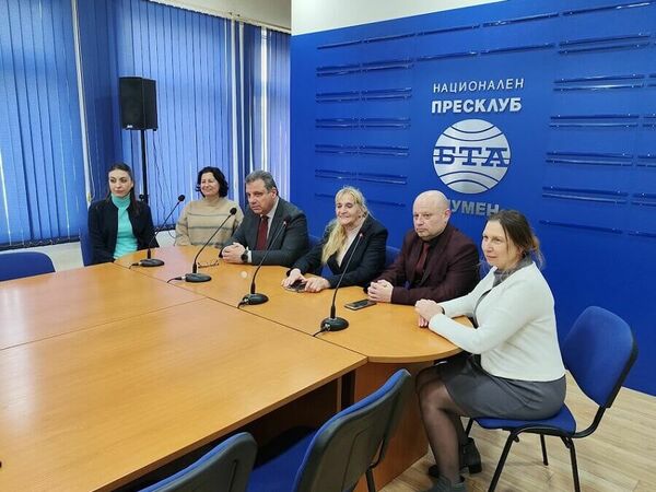 Над 170 млади информатици на турнир в Шумен