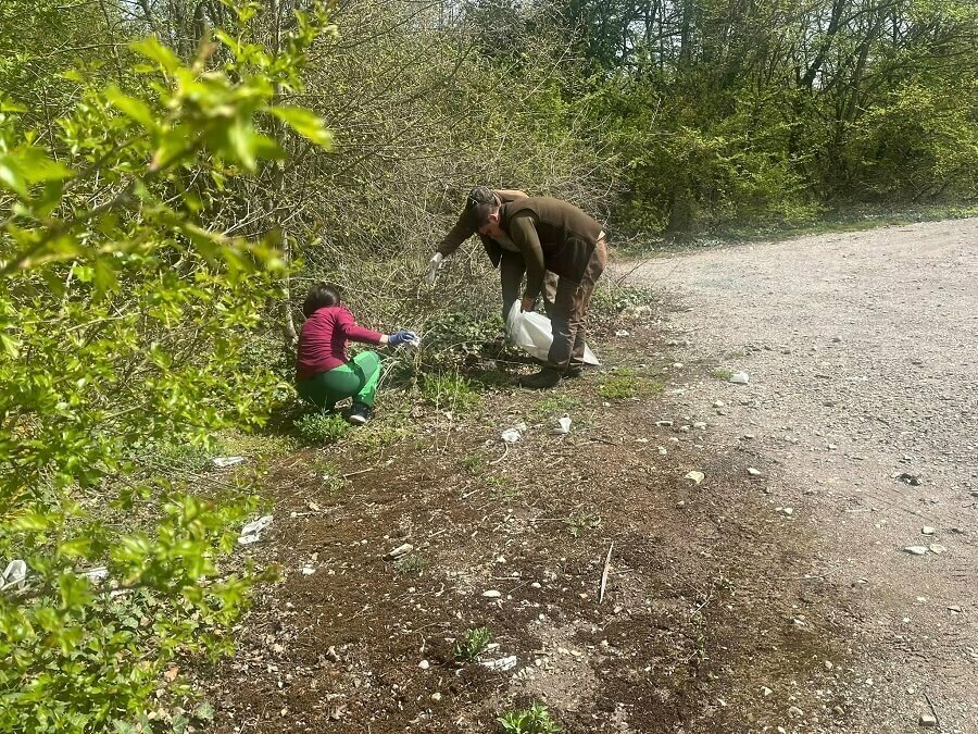 Почистване на Шуменското плато преди Великден