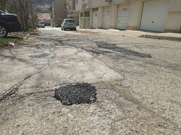 Изкърпиха 28 улици, други 11 – след празниците