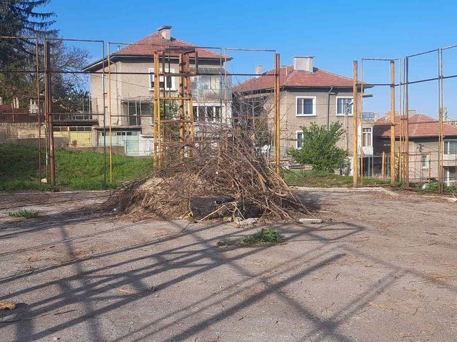 Вдъхват нов живот на спортни площадки