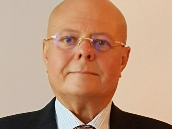 Почина кардиологът д-р Валентин Петров