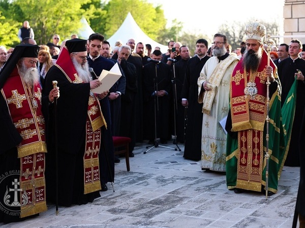 Патриаршески молебен в Голямата базилика