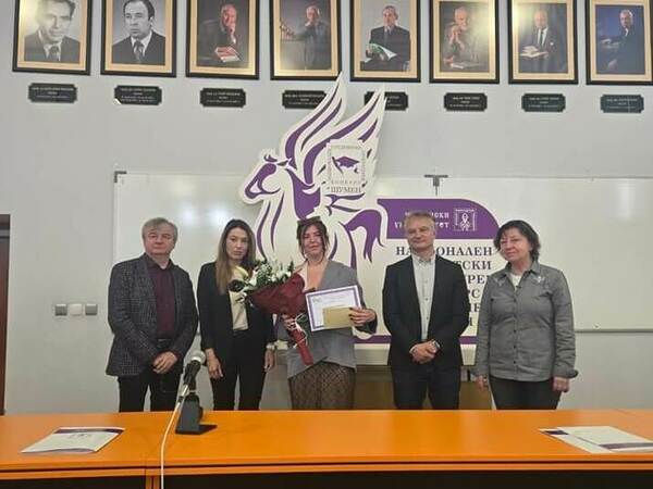 Марая Миланова с Голямата награда в конкурса „Боян Пенев“