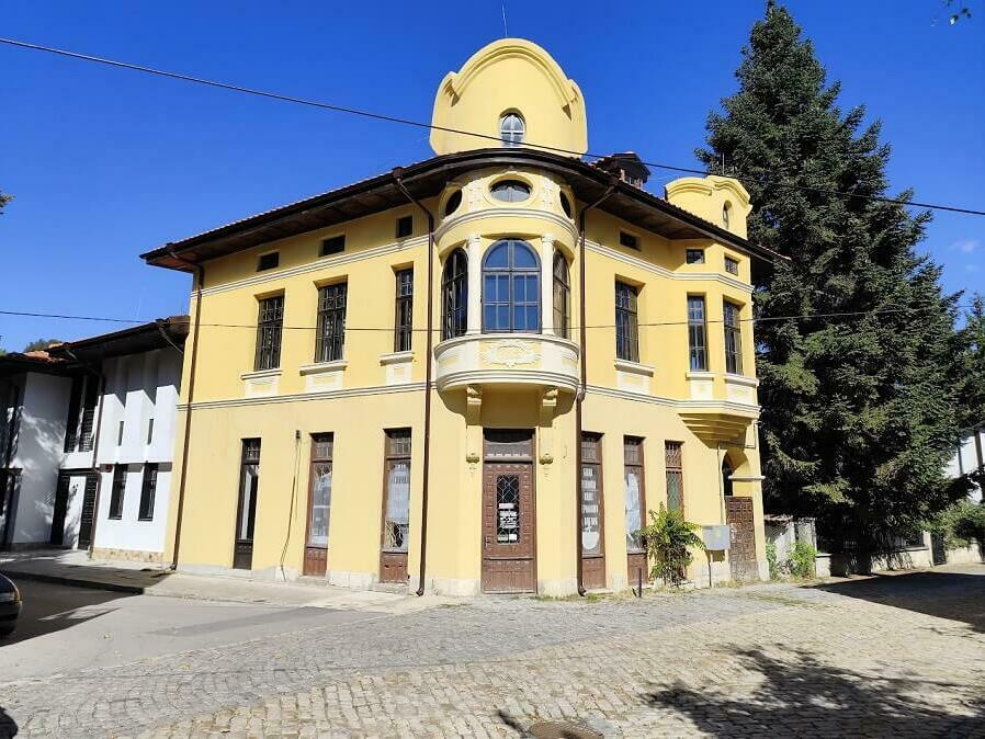 Ремонтът на къщите „Елеонора“ може да приключи до есента