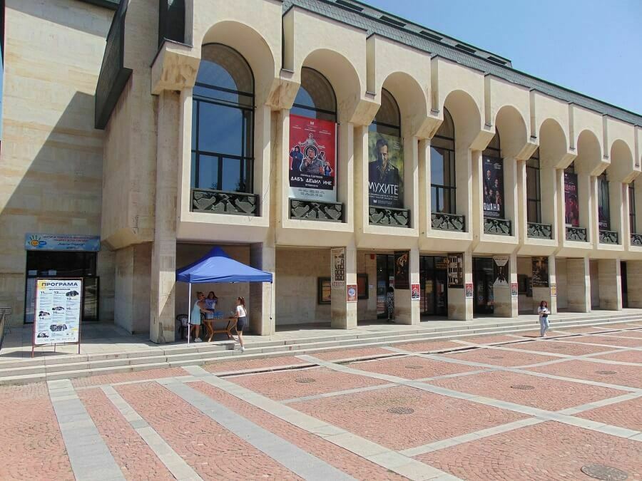 Николай Гундеров поставя „Криворазбраната цивилизация“ в Шумен