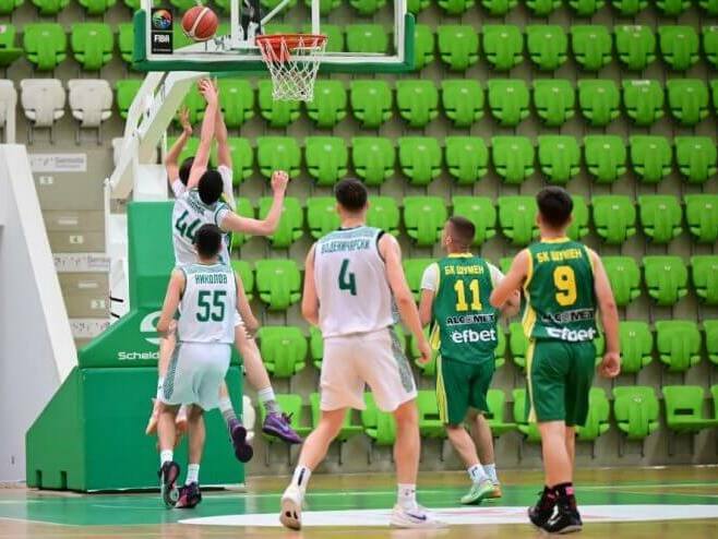 Шесто място и за юношите на „Шумен“