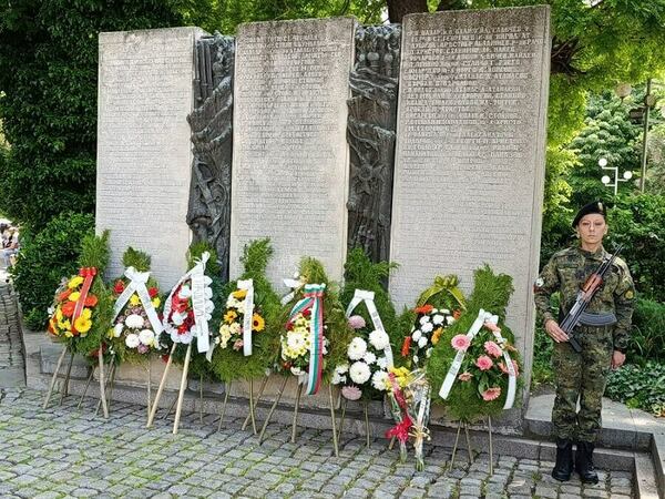 Поклон пред подвига на Христо Ботев