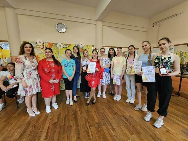 Изплащат забавените стипендии на даровити деца