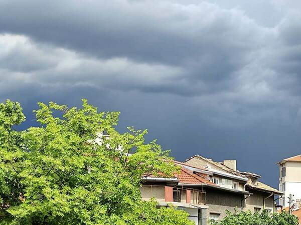 След жегите – жълт код за валежи