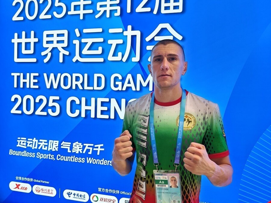 Димитър Стоянов ще спори за титлата в Чънду