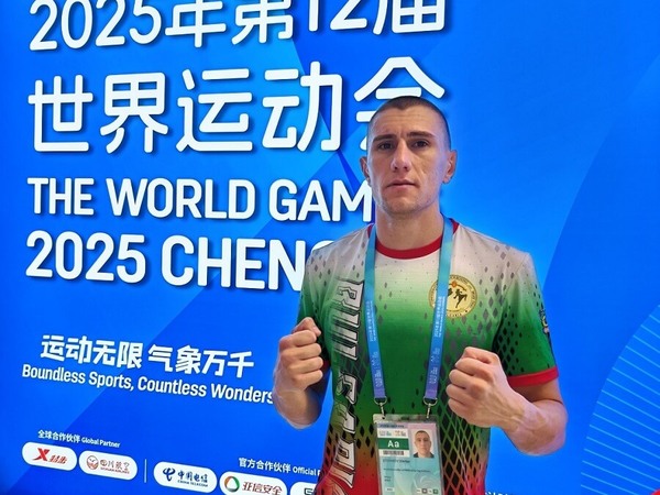 Димитър Стоянов ще спори за титлата в Чънду