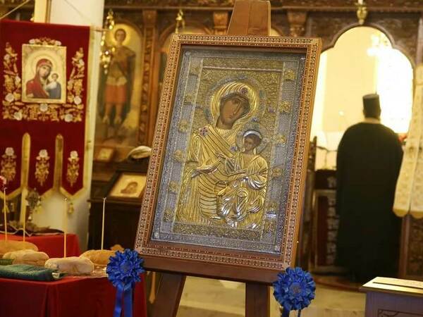 На Голяма Богородица почитаме Божията майка