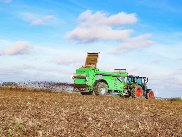 Наторяване е причина за миризмите в „Дивдядово“