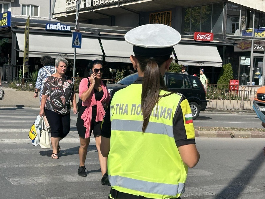 Полицията сред хората: разясняват новите пътни правила