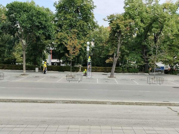 Временна забрана за паркиране по част от бул. „Славянски“