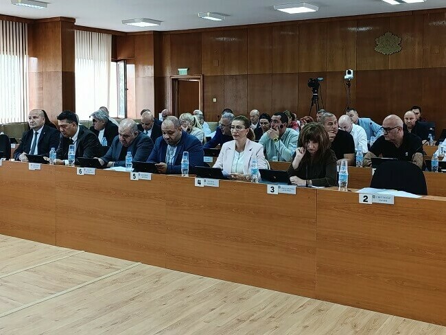 Одобриха сливането на три общински предприятия