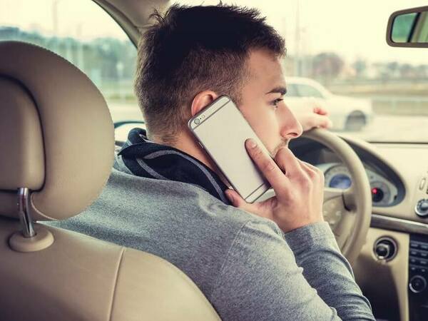 Проверки за използването на телефон по време на шофиране