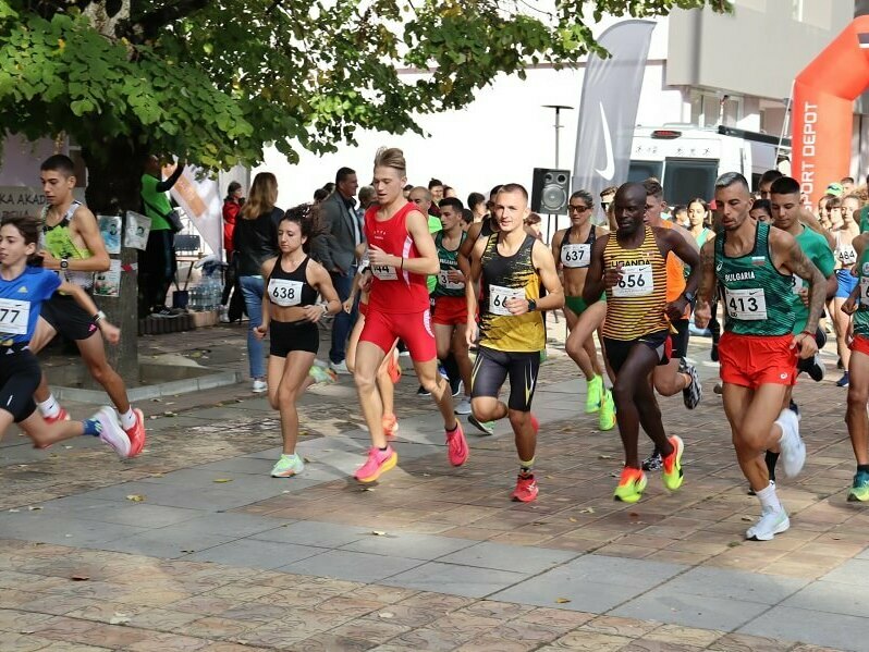 „Нови пазар рън“: финално бягане от веригата „Рън България“