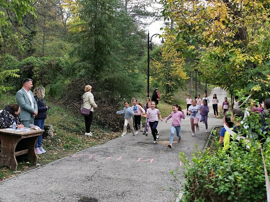 Ученически крос за празника на Нови пазар
