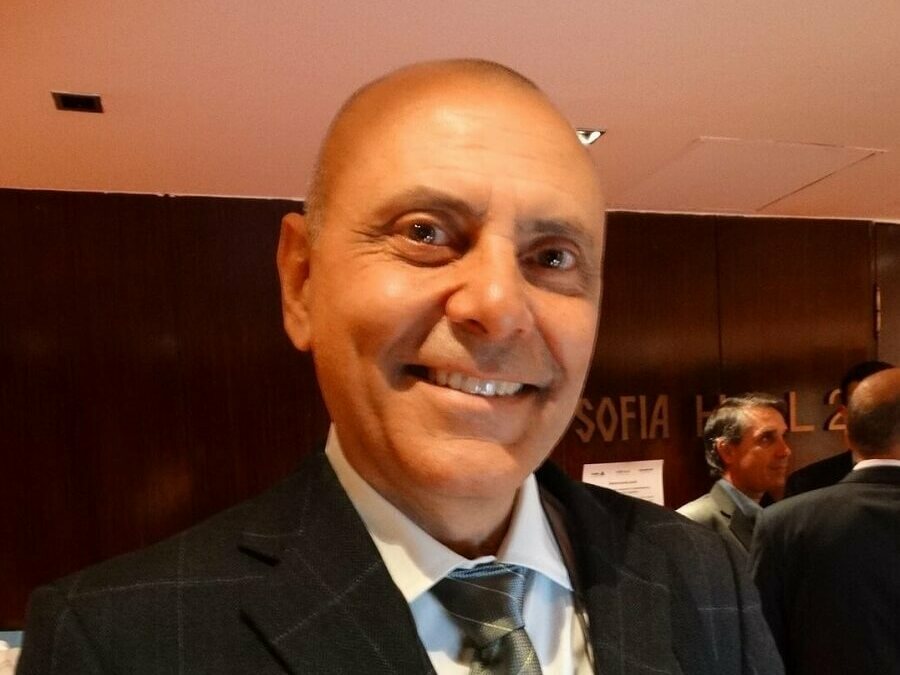 Хирургът д-р Бисер Митев е лекар на 2025 г.