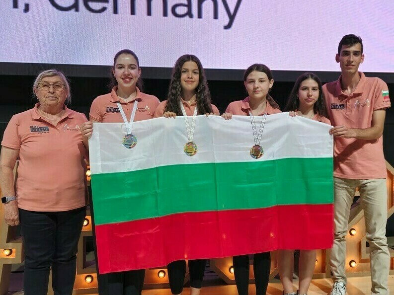 Raise4Medals: кампания в подкрепа на младите информатици