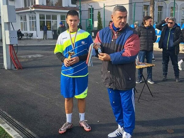 Първи медалисти от Ученическите игри в Шумен