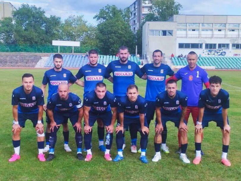 Без голове между „Доростол“ и „Ботев“