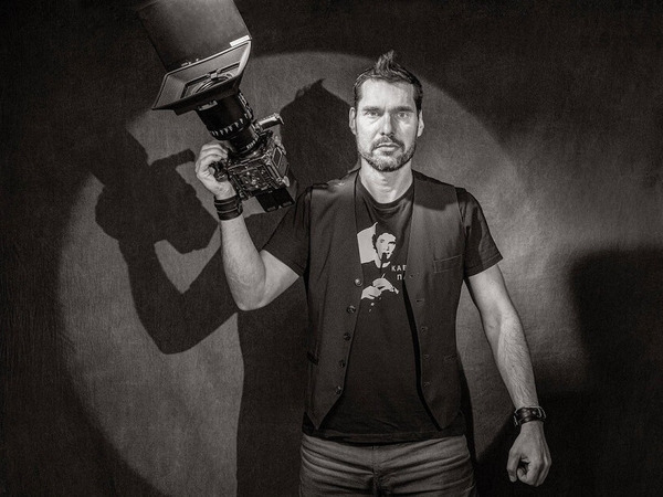 Режисьорът Богдан Дарев на среща с младежи от ОДК