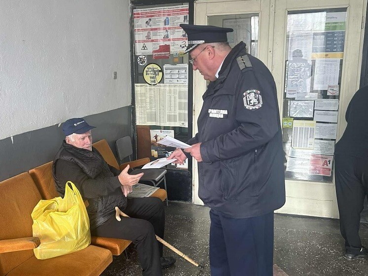 Предупреждават пенсионери за риск от измами с евро